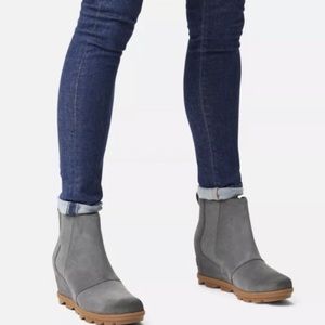 NWOT Sorel Joan of Arctic Wedge Chelsea boots Sz 6